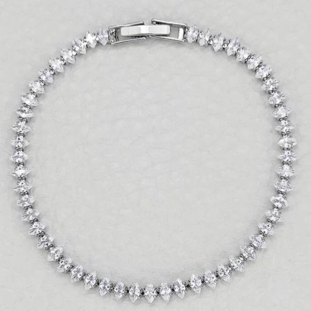 ‘7’ NEW  925 STERLING SILVER DIAMOND BRACELET, NICE BRACELET, CUTE BRACELET - Picture 2 of 4